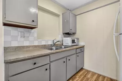 20131 NW 14th Place, Miami Gardens, FL 33169 - Photo 10