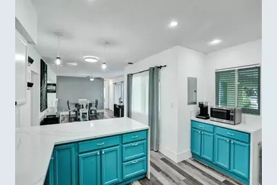 708 NE 24th Avenue, Pompano Beach, FL 33062 - Photo 8