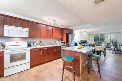 250 Jacaranda Drive #308, Plantation, FL 33324 - Photo 1