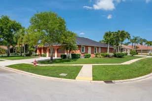 1520 Menorca Ct, Wellington, FL 33414 - Photo 26