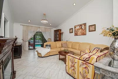9708 Erica Court, Boca Raton, FL 33496 - Photo 12