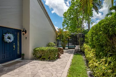 9708 Erica Court, Boca Raton, FL 33496 - Photo 8