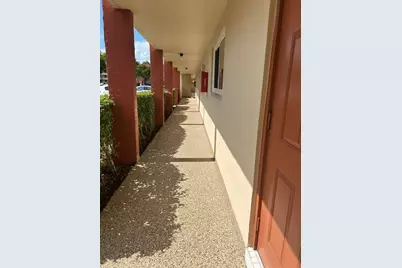 8020 N Sunrise Lakes Drive W #111, Sunrise, FL 33322 - Photo 16
