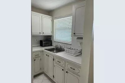 8020 Sunrise Lakes Drive N #111, Sunrise, FL 33322 - Photo 14