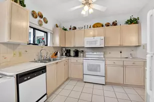 3281 Jog Park Dr, Greenacres, FL 33467 - Photo 16