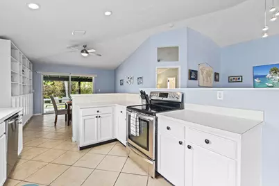 864 NW Waterlily Place, Jensen Beach, FL 34957 - Photo 12