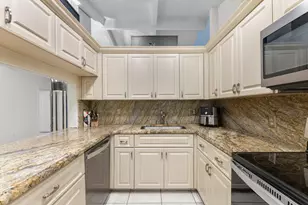 6886 Tiburon Cir, Boca Raton, FL 33433 - Photo 8