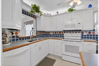 2935 SW 22nd Avenue #108, Delray Beach, FL 33445 - Photo 12