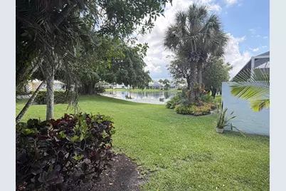 9106 Baybury Lane, West Palm Beach, FL 33411 - Photo 4