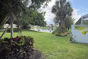 9106 Baybury Ln, West Palm Beach, FL 33411 - Photo 4