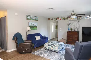 6102 Bamboo Dr, Fort Pierce, FL 34982 - Photo 4