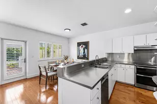808 SW 7th Ave, Fort Lauderdale, FL 33315 - Photo 14