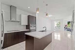 6310 NW 103rd Pl, Doral, FL 33178 - Photo 10