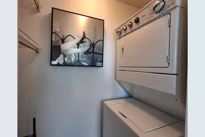 244 Biscayne Boulevard #2805, Miami, FL 33132 - Photo 12