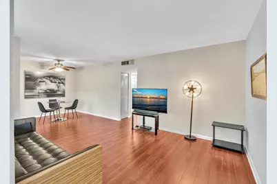 100 Royal Palm Way #303, Boca Raton, FL 33432 - Photo 6