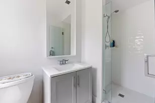 1020 SW 18th Ct, Fort Lauderdale, FL 33315 - Photo 14