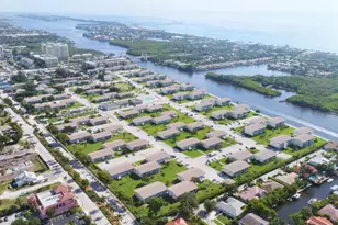 680 W Horizons W, Boynton Beach, FL 33435 - Photo 32