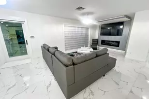 1828 S Meadow Ct, West Palm Beach, FL 33406 - Photo 8