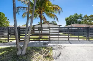 1522 NW 41st St, Miami, FL 33142 - Photo 2