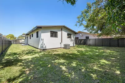 1522 NW 41st Street, Miami, FL 33142 - Photo 6