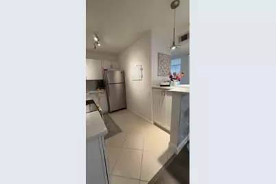 702 SE 2nd Avenue SE #405, Deerfield Beach, FL 33441 - Photo 4