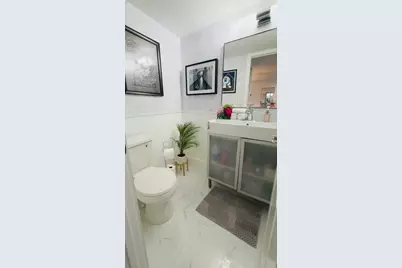 702 SE 2nd Avenue SE #405, Deerfield Beach, FL 33441 - Photo 6