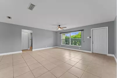 901 NW 49th Street, Deerfield Beach, FL 33064 - Photo 6