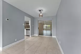 901 NW 49th St, Deerfield Beach, FL 33064 - Photo 8