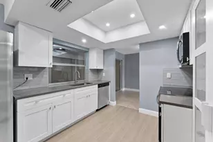 901 NW 49th St, Deerfield Beach, FL 33064 - Photo 2