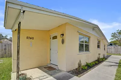 5740 SW 38th Street, Davie, FL 33314 - Photo 2