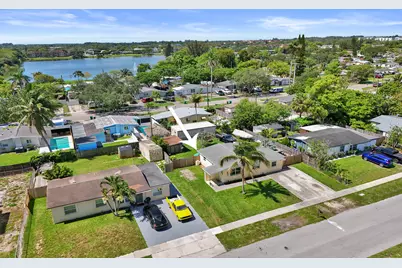 5740 SW 38th Street, Davie, FL 33314 - Photo 36