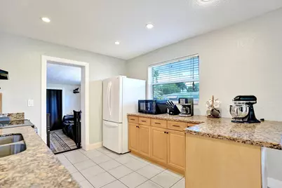 5740 SW 38th Street, Davie, FL 33314 - Photo 14