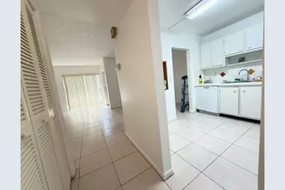 187 Stratford N #187, West Palm Beach, FL 33417 - Photo 8