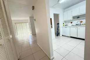 187 Stratford N, West Palm Beach, FL 33417 - Photo 8