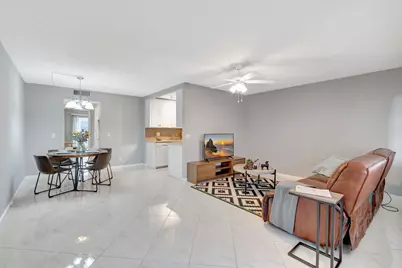 3031 Cornwall B, Boca Raton, FL 33434 - Photo 1