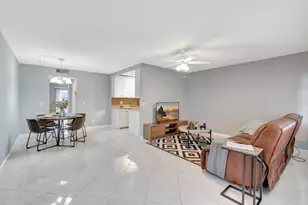 3031 Cornwall B, Boca Raton, FL 33434 - Photo 1