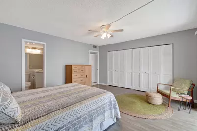 3031 Cornwall B, Boca Raton, FL 33434 - Photo 18