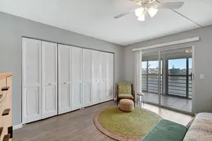 3031 Cornwall B, Boca Raton, FL 33434 - Photo 20