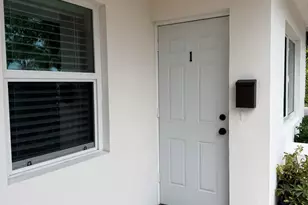 909 NE 10th Ave, Pompano Beach, FL 33060 - Photo 2