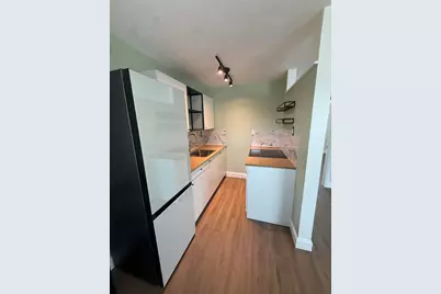 909 NE 10th Avenue # 1, Pompano Beach, FL 33060 - Photo 4