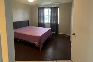 1537 SE Royal Green Cir, Port Saint Lucie, FL 34952 - Photo 8