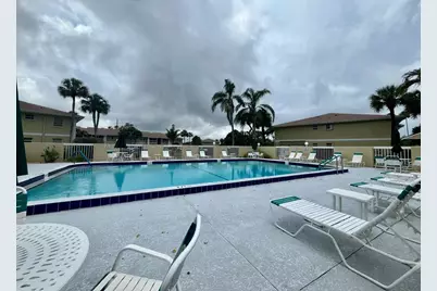 1537 SE Royal Green Circle #E204, Port Saint Lucie, FL 34952 - Photo 18