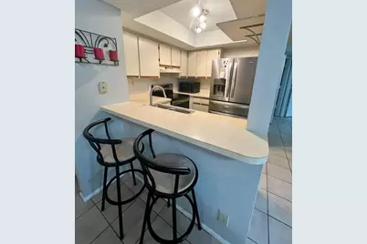 1537 SE Royal Green Circle #E204, Port Saint Lucie, FL 34952 - Photo 4