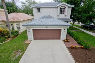 4907 Pelican Manor, Coconut Creek, FL 33073 - Photo 2