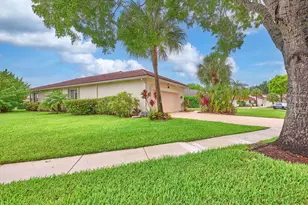 2649 Clipper Cir, West Palm Beach, FL 33411 - Photo 6
