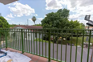 700 SE 9th Ct, Hialeah, FL 33010 - Photo 22