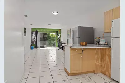 700 SE 9th Court #206, Hialeah, FL 33010 - Photo 8