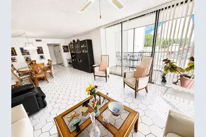 20301 W Country Club Drive #329, Aventura, FL 33180 - Photo 2