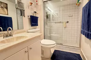 20301 W Country Club Dr, Aventura, FL 33180 - Photo 8