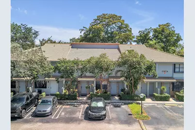 9867 Riverside Drive, Coral Springs, FL 33071 - Photo 2